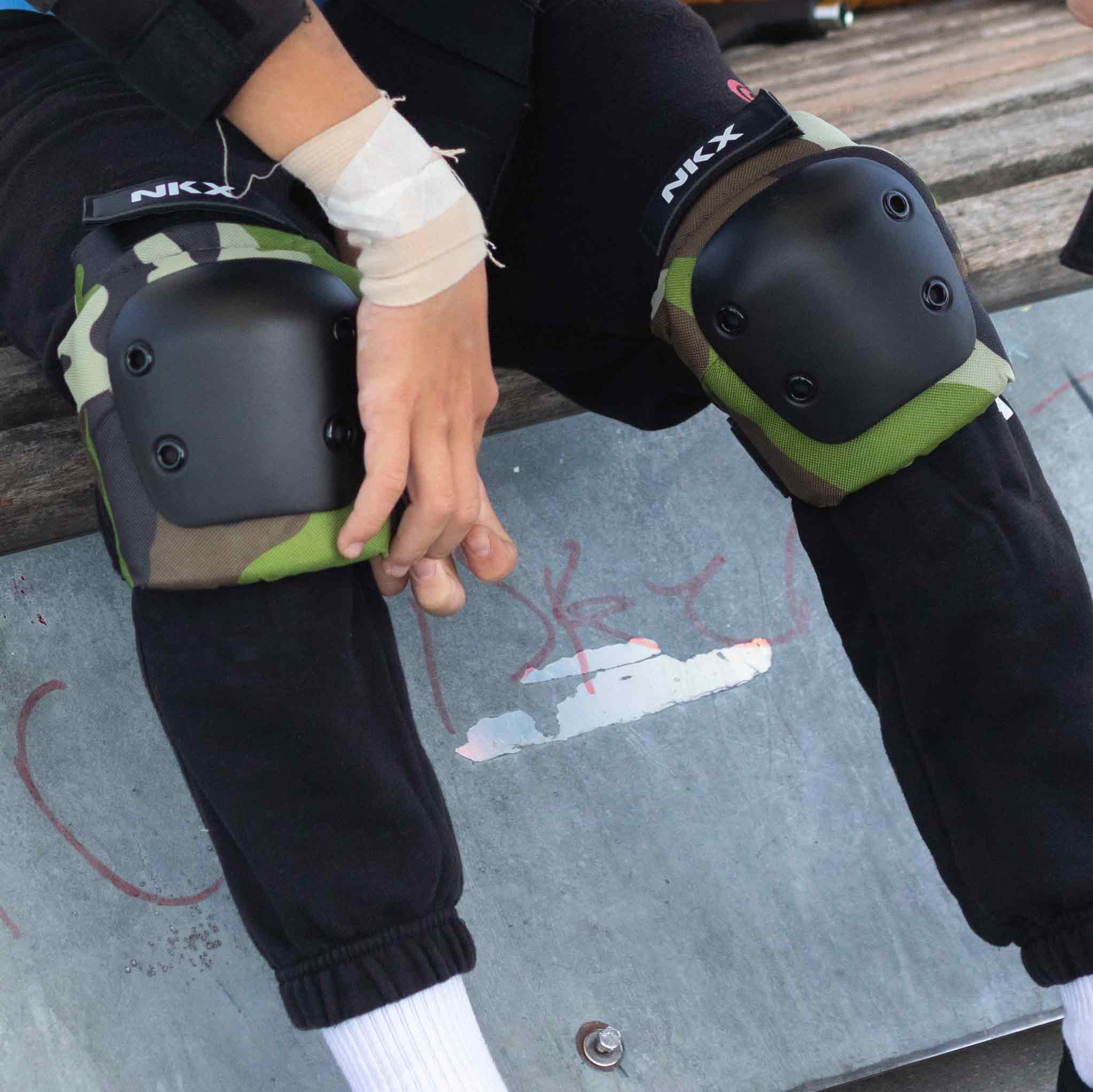 NKX 3er-Pack Pro Schutz-set - Knieschützer, Ellenbogenschützer und Handgelenkschützer