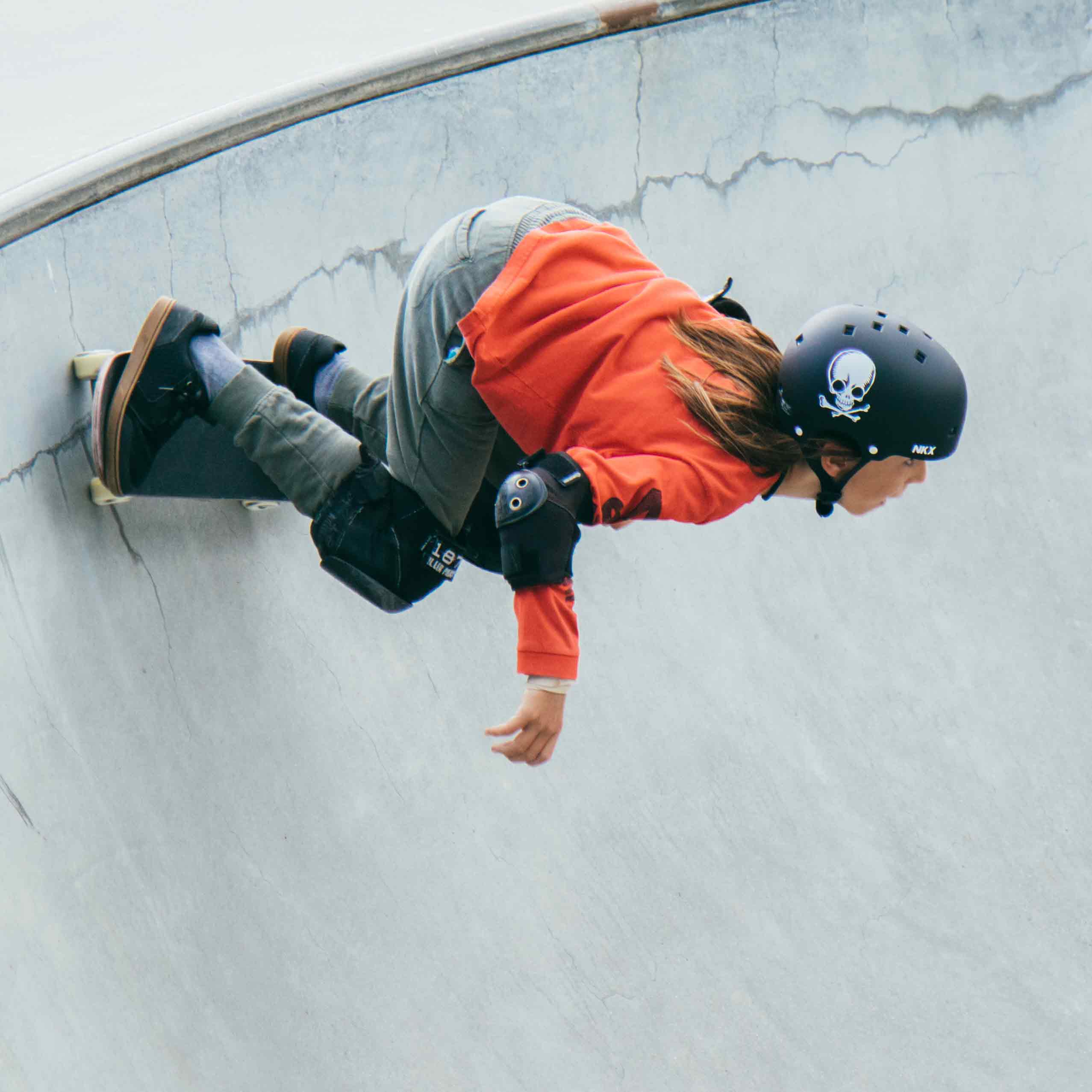 NKX Brain Saver zertifizierter Skate-Helm
